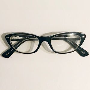 Ray-Ban RX5242 Prescription Cat-eye Glasses w/Case